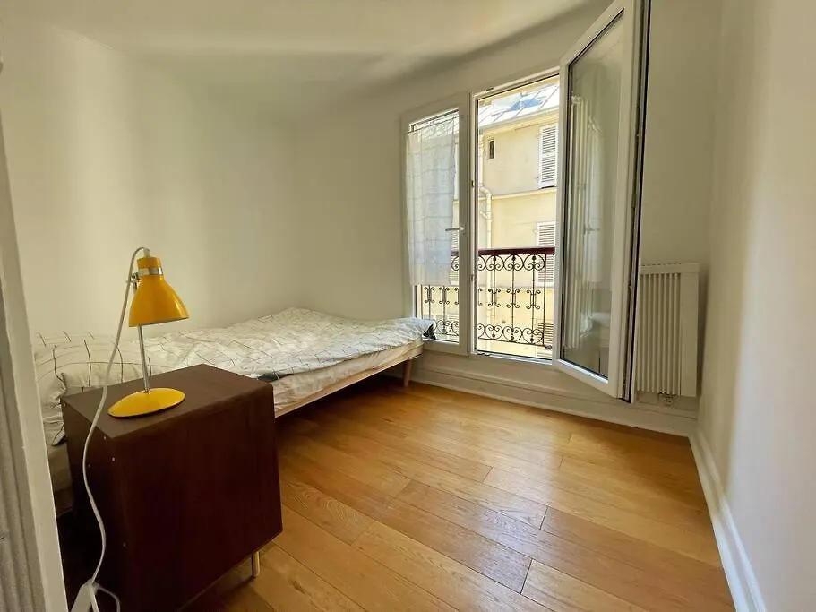 26 Sqm City Center Sunny Apartment Paris 0*,  France